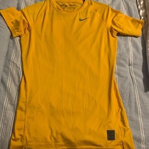 Nike compression dri-fit mustard medium